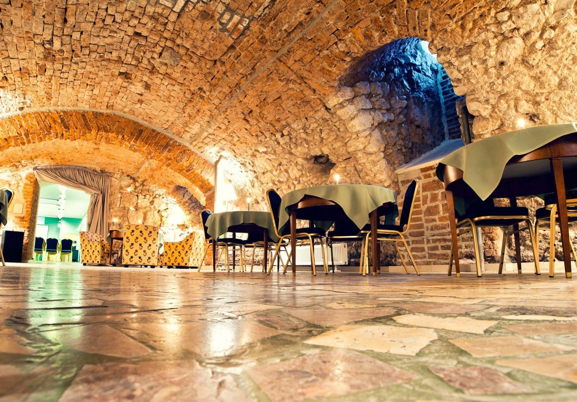 Miodosytnia 3* Краків